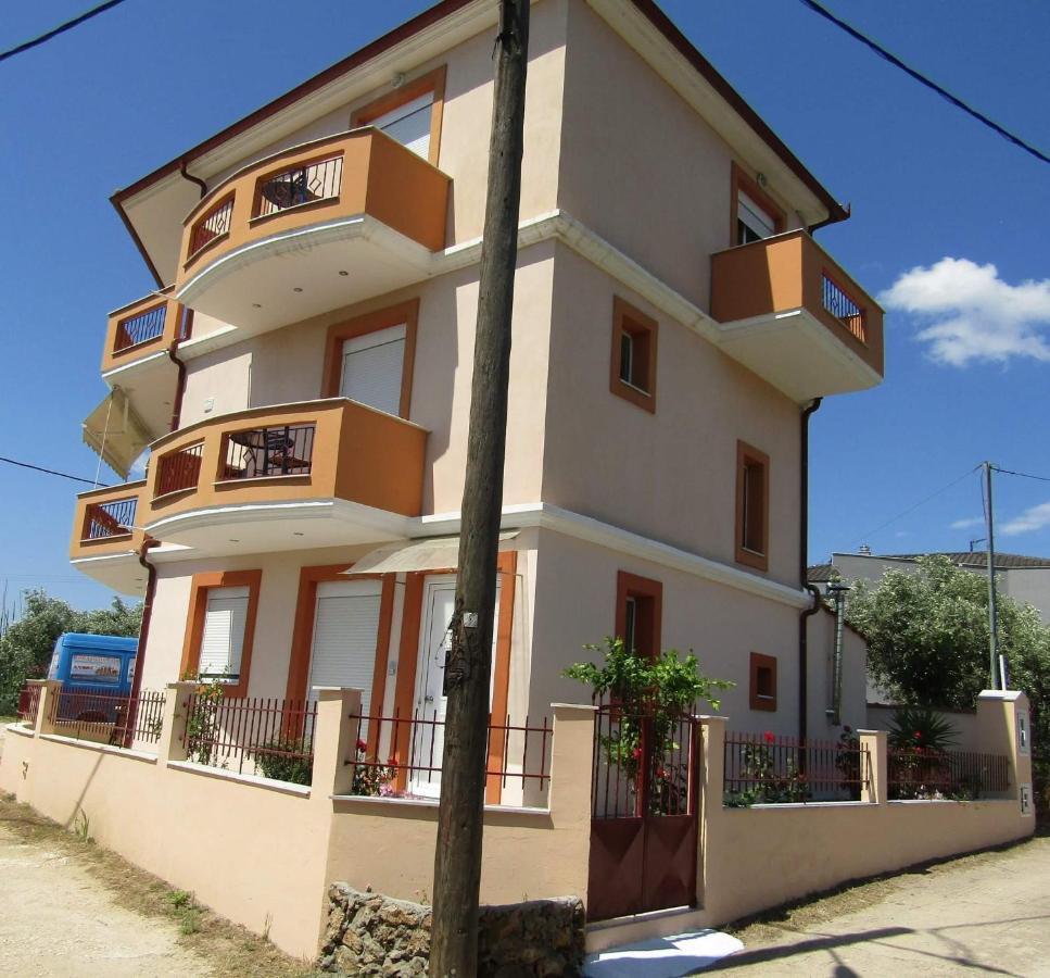 شقة Olive Grove House يميناريا المظهر الخارجي الصورة